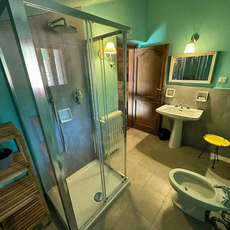 With Pool Overlooking Maggiore Casa vacanze