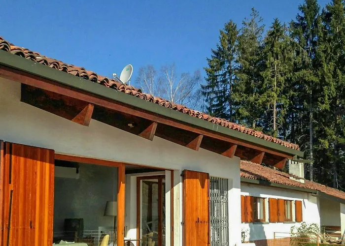 Tatil Evi With Pool Overlooking Maggiore *